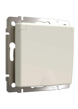 Розетка влагозащищенная с заземлением с защитной крышкой и шторками Werkel айвори матовый W1171262 4690389184765