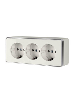 Розетка тройная с заземлением и шторками Werkel Gallant слоновая кость W5073103 4690389163906